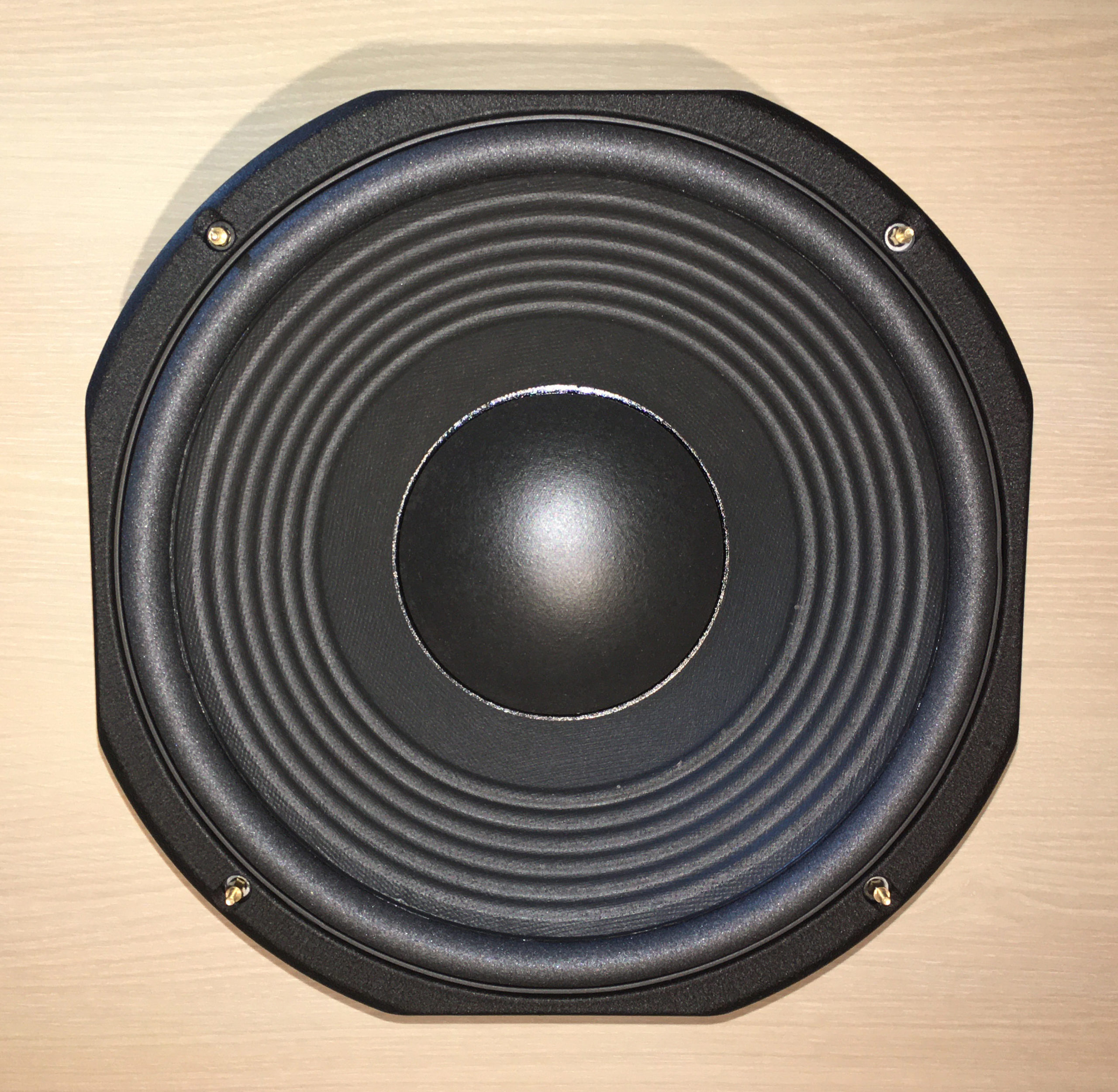 Reconing, Refoaming en andere Speakerreparaties > MKAudio